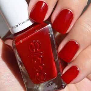 Essie Gel 260 Polish Couture Flashed Nail